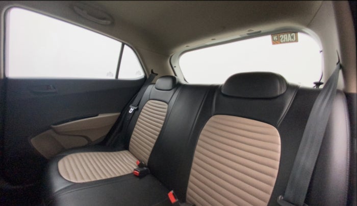 2016 Hyundai Grand i10 MAGNA 1.2 KAPPA VTVT, Petrol, Manual, 56,742 km, Right Side Rear Door Cabin