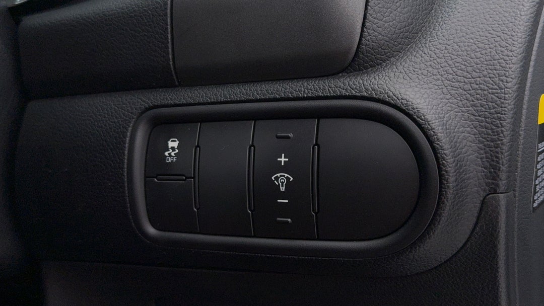 2017 Kia Cerato S, Automatic, 64631 km, Utility Switches/Buttons