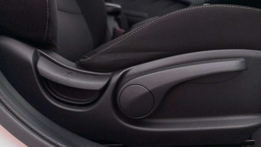 2017 Kia Cerato S, Automatic, 64631 km, Drivers Side Adjustment Panel