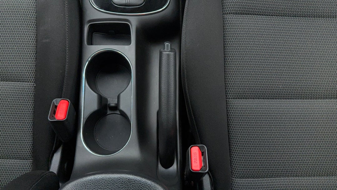 2017 Kia Cerato S, Automatic, 64631 km, Handbrake