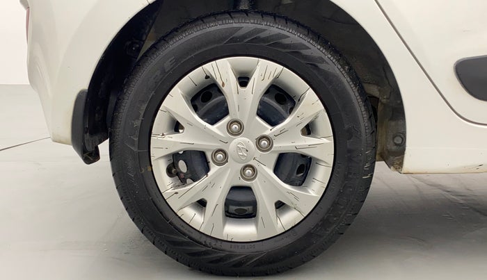 2016 Hyundai Grand i10 SPORTZ 1.2 KAPPA VTVT, Petrol, Manual, 38,212 km, Right Rear Wheel