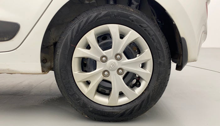2016 Hyundai Grand i10 SPORTZ 1.2 KAPPA VTVT, Petrol, Manual, 38,212 km, Left Rear Wheel