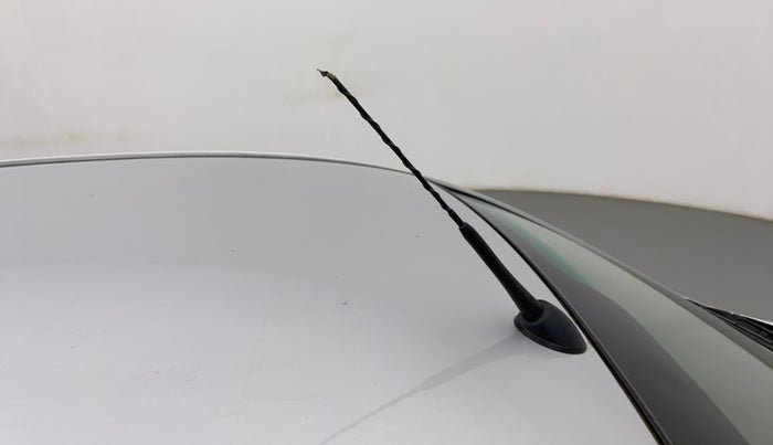 2014 Hyundai i10 MAGNA 1.1, Petrol, Manual, 27,048 km, Roof - Antenna has minor damage