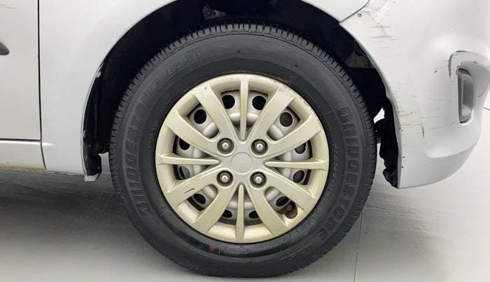 2014 Hyundai i10 MAGNA 1.1, Petrol, Manual, 27,048 km, Right Front Wheel