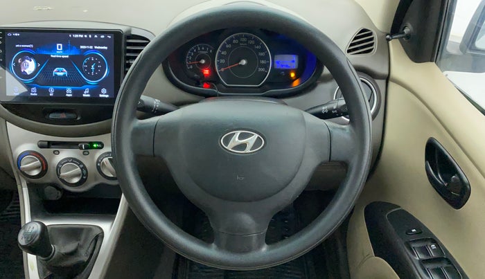 2014 Hyundai i10 MAGNA 1.1, Petrol, Manual, 27,048 km, Steering Wheel Close Up