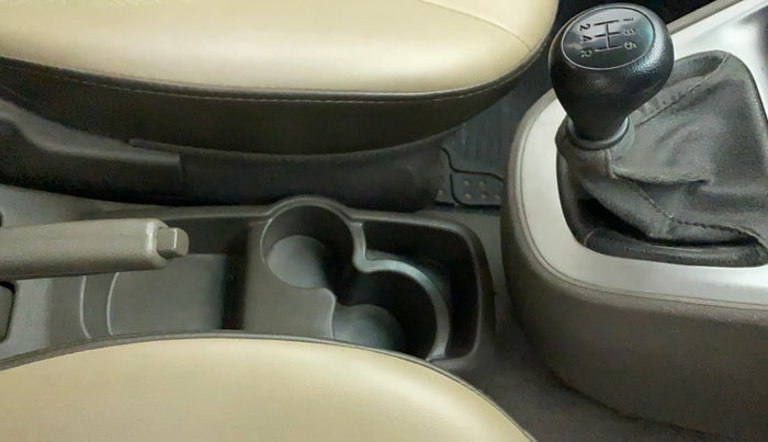 2014 Hyundai i10 MAGNA 1.1, Petrol, Manual, 27,048 km, Gear Lever