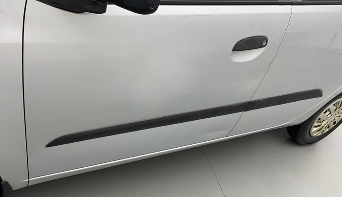 2014 Hyundai i10 MAGNA 1.1, Petrol, Manual, 27,048 km, Front passenger door - Slightly dented