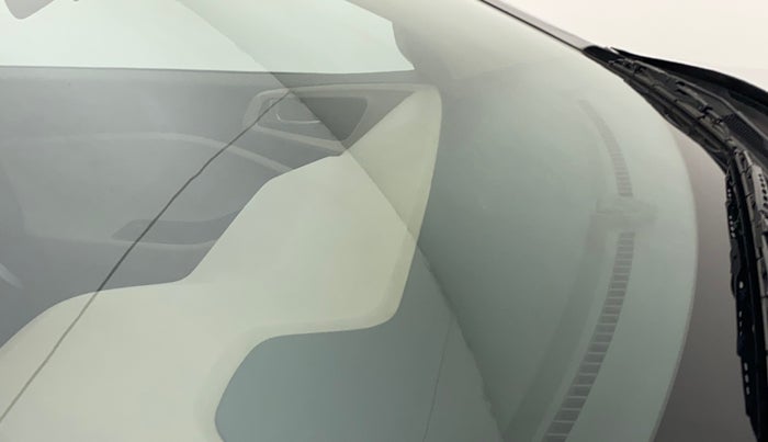 2017 Hyundai Elite i20 MAGNA EXECUTIVE 1.2, Petrol, Manual, 35,112 km, Front windshield - Minor spot on windshield