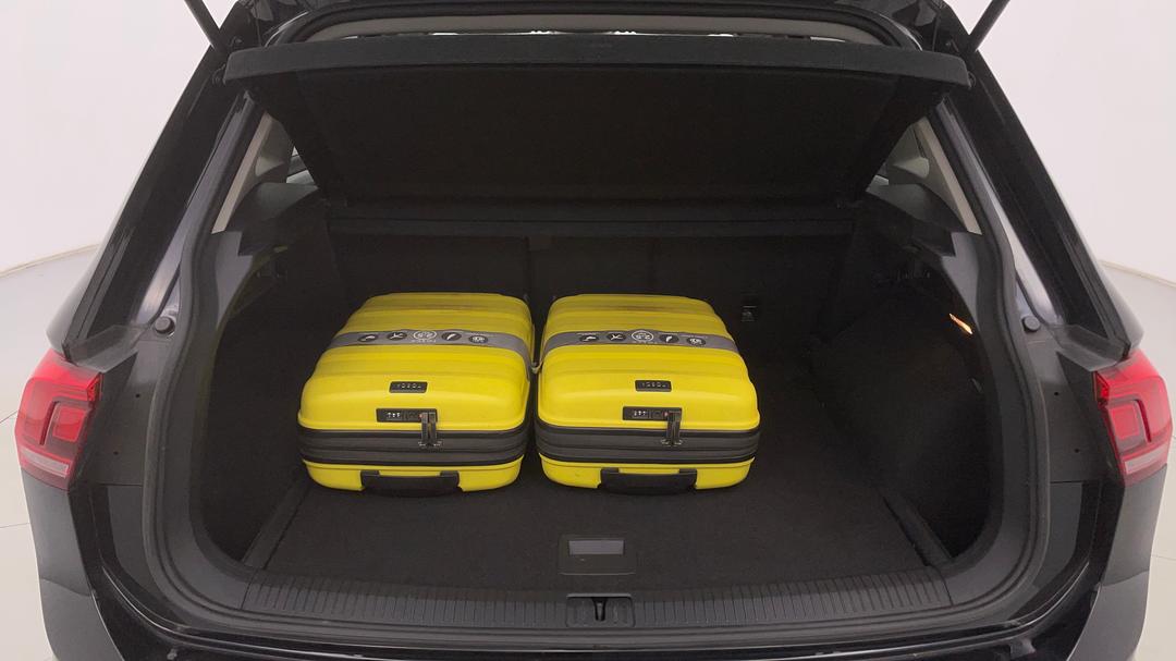 2017 Volkswagen Tiguan 132 Tsi Comfortline, Automatic, 106120 km, Boot Inside View with Luggage