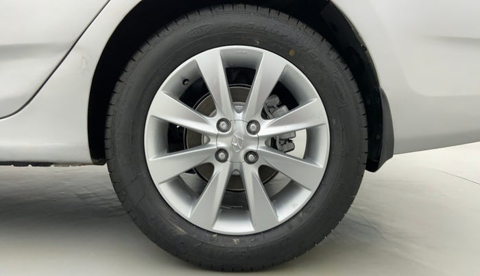 2012 Hyundai Verna FLUIDIC 1.6 SX CRDI, Diesel, Manual, 1,12,865 km, Left Rear Wheel