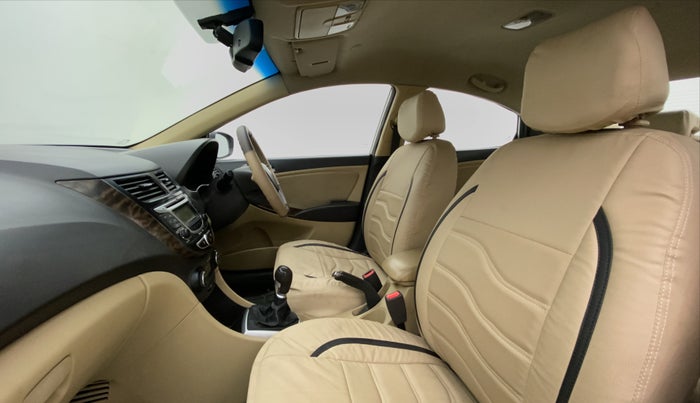 2012 Hyundai Verna FLUIDIC 1.6 SX CRDI, Diesel, Manual, 1,12,865 km, Right Side Front Door Cabin