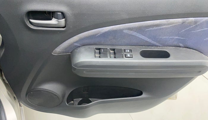 2010 Maruti Ritz VXI, Petrol, Manual, 87,920 km, Driver Side Door Panels Control