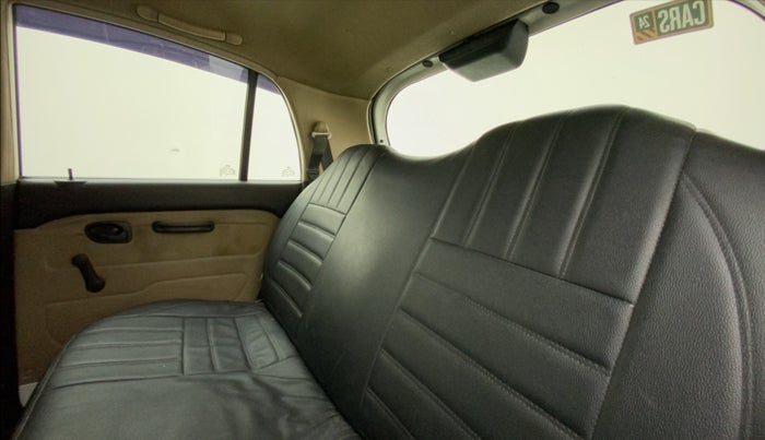 2014 Hyundai Santro Xing GL PLUS, CNG, Manual, 95,079 km, Right Side Rear Door Cabin
