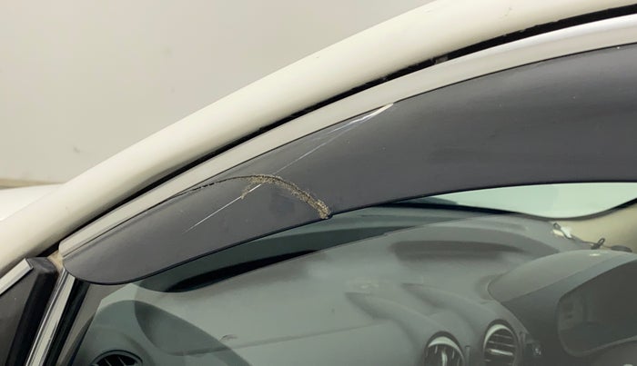 2014 Hyundai Santro Xing GL PLUS, CNG, Manual, 95,079 km, Front passenger door - Door visor damaged