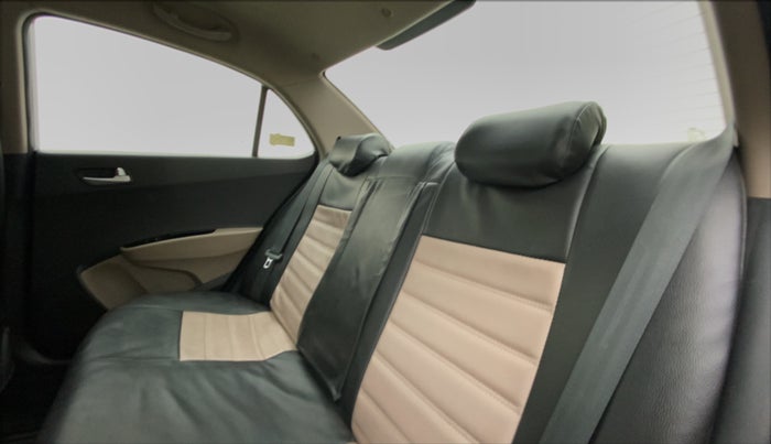 2014 Hyundai Xcent SX 1.2 (O), Petrol, Manual, 55,033 km, Right Side Rear Door Cabin