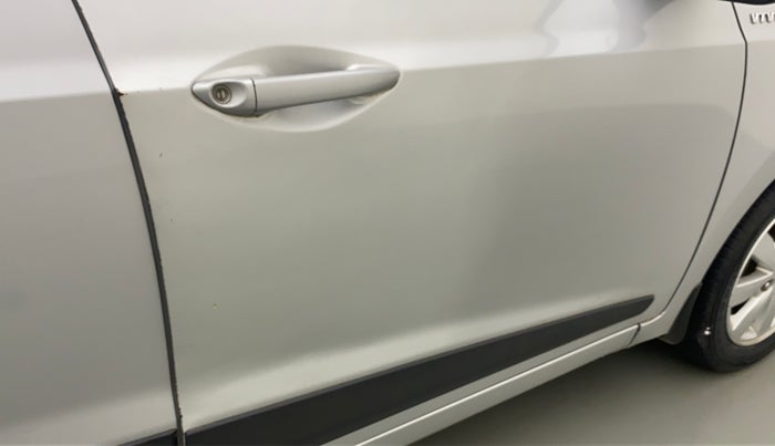 2014 Hyundai Xcent SX 1.2 (O), Petrol, Manual, 55,033 km, Driver-side door - Minor scratches