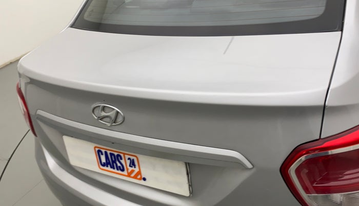 2014 Hyundai Xcent SX 1.2 (O), Petrol, Manual, 55,033 km, Dicky (Boot door) - Slightly dented
