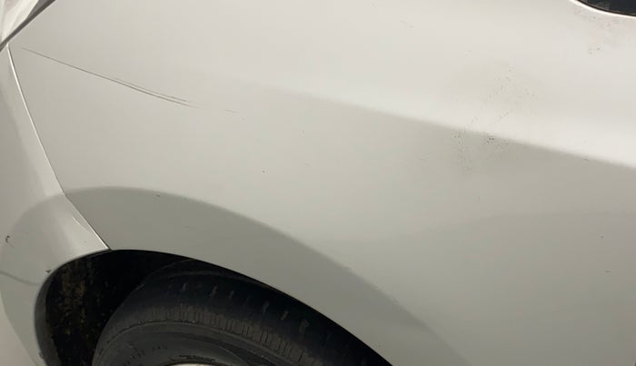 2014 Hyundai Xcent SX 1.2 (O), Petrol, Manual, 55,033 km, Left fender - Slightly dented