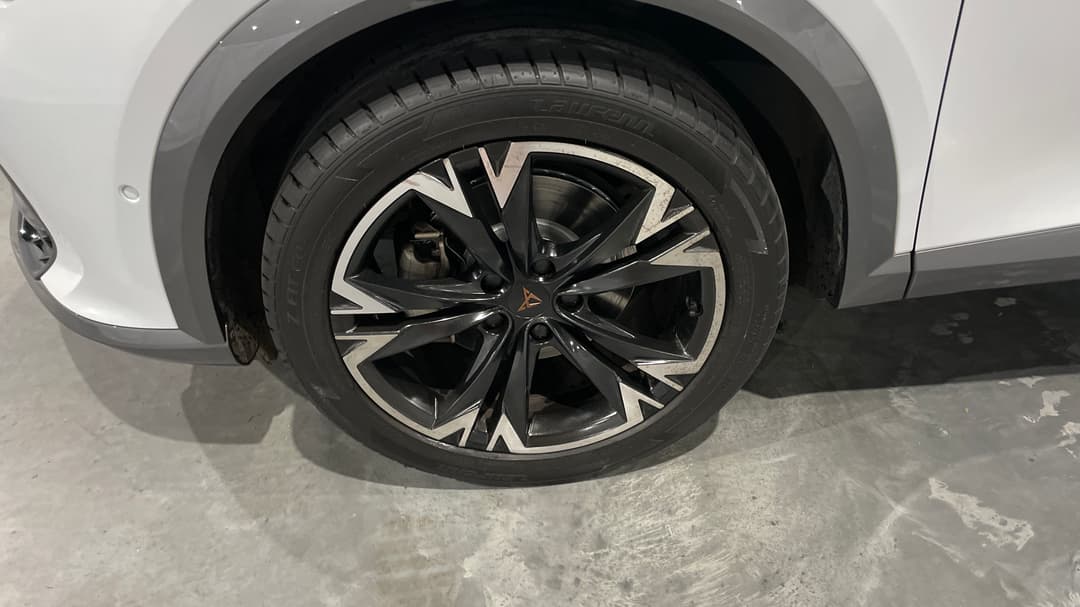 2022 Cupra Formentor V, Automatic, 69428 km, Left Front Wheel