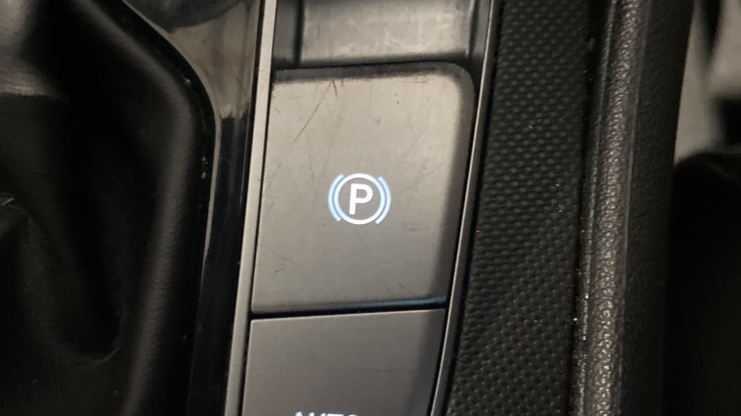 2021 Hyundai i30 Active, Automatic, 84435 km, Handbrake