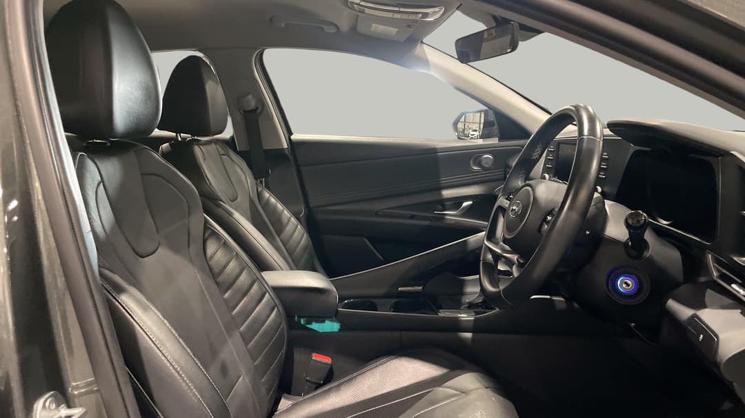 2021 Hyundai i30 Active, Automatic, 84435 km, Right Side Front Door Cabin View