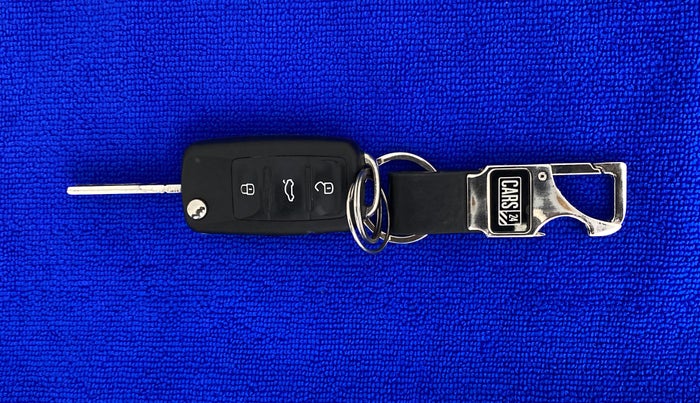 2019 Volkswagen Polo HIGH LINE PLUS 1.0, Petrol, Manual, 18,026 km, Key Close Up