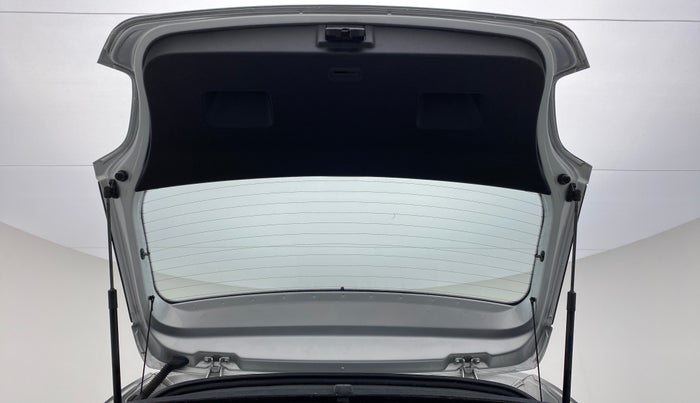 2019 Volkswagen Polo HIGH LINE PLUS 1.0, Petrol, Manual, 18,026 km, Boot Door Open