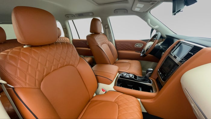 NISSAN PATROL-Right Side Front Door Cabin View