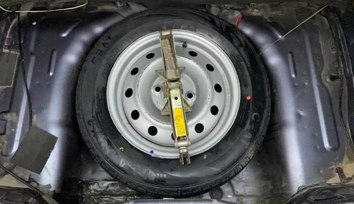 2011 Hyundai Eon MAGNA O, Petrol, Manual, 41,705 km, Spare Tyre