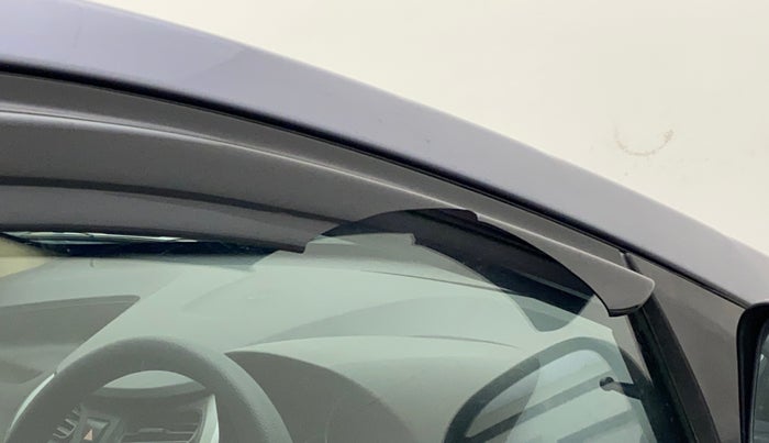 2011 Hyundai Eon MAGNA O, Petrol, Manual, 41,705 km, Driver-side door - Door visor damaged