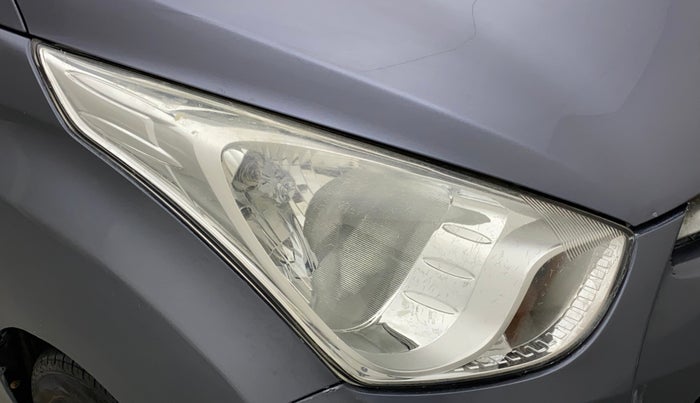 2011 Hyundai Eon MAGNA O, Petrol, Manual, 41,705 km, Right headlight - Minor scratches