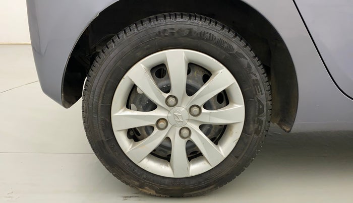 2011 Hyundai Eon MAGNA O, Petrol, Manual, 41,705 km, Right Rear Wheel