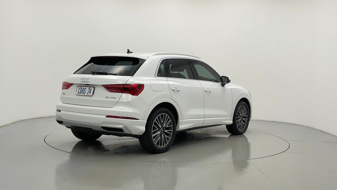 Right Back Diagonal (45- Degree) View