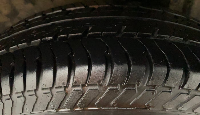 2017 Maruti Swift VXI, Petrol, Manual, 21,536 km, Left Rear Tyre Tread