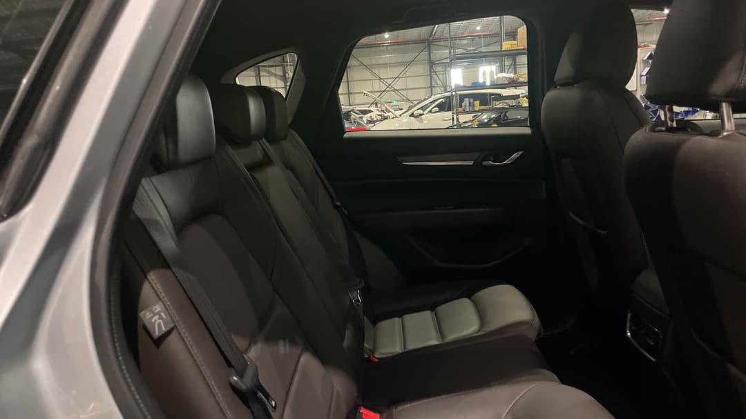 2019 Mazda CX-5 Akera (4x4), Automatic, 55599 km, Right Side Rear Door Cabin View