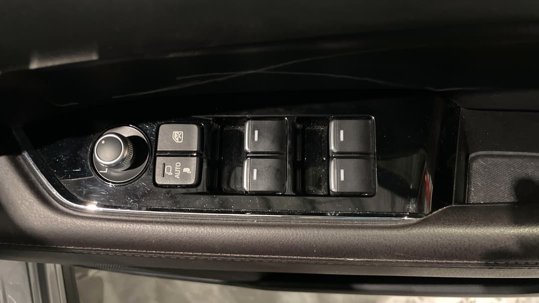 2019 Mazda CX-5 Akera (4x4), Automatic, 55599 km, Drivers Side Door Panel Controls