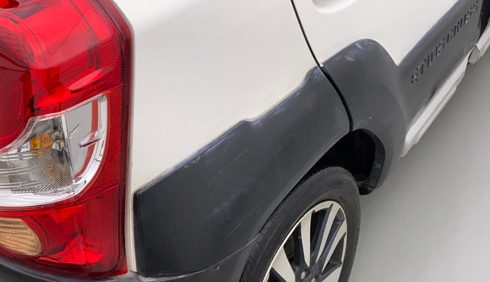 2015 Toyota Etios CROSS 1.2 G, Petrol, Manual, 79,927 km, Right quarter panel - Paint has minor damage