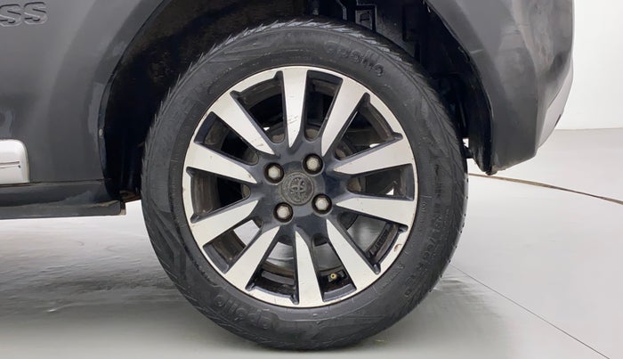 2015 Toyota Etios CROSS 1.2 G, Petrol, Manual, 79,927 km, Left Rear Wheel