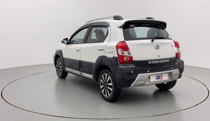 2015 Toyota Etios CROSS 1.2 G, Petrol, Manual, 79,927 km, Left Back Diagonal