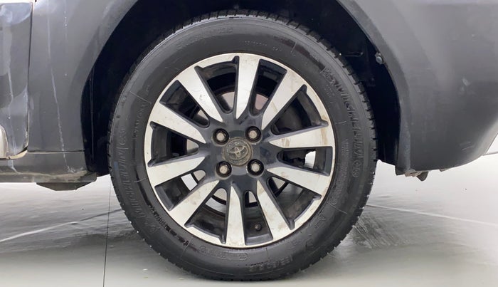2015 Toyota Etios CROSS 1.2 G, Petrol, Manual, 79,927 km, Right Front Wheel