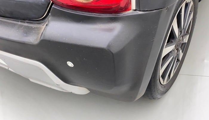 2015 Toyota Etios CROSS 1.2 G, Petrol, Manual, 79,927 km, Rear bumper - Minor scratches