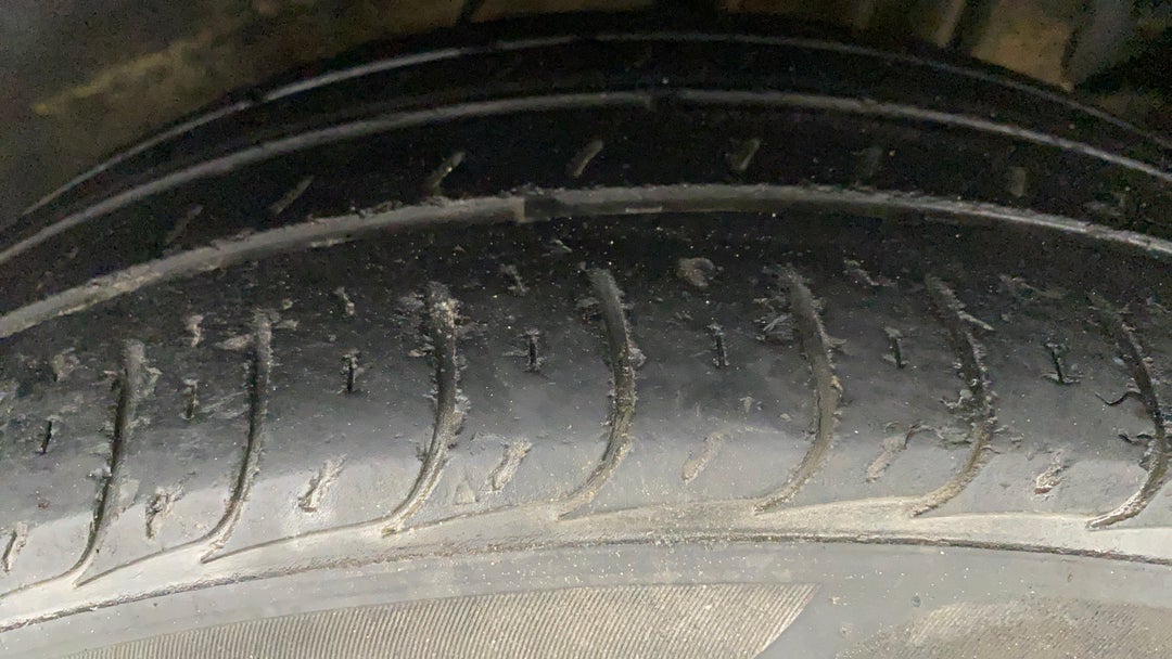 Left Rear Tyre Tread