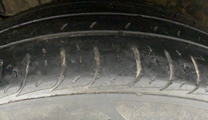 2018 Tata NEXON XM 1.2, Petrol, Manual, 58,008 km, Right Rear Tyre Tread
