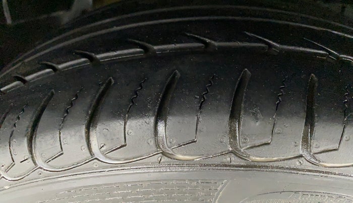 2018 Tata NEXON XM 1.2, Petrol, Manual, 58,008 km, Right Front Tyre Tread
