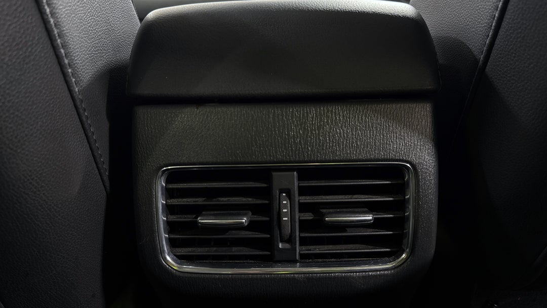 2017 Mazda CX-5 Gt (4x4), Automatic, 104839 km, Rear A/C Vent