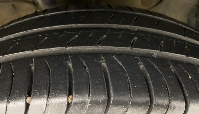 2020 KIA SELTOS HTK PLUS 1.5 DIESEL, Diesel, Manual, 26,045 km, Right Front Tyre Tread
