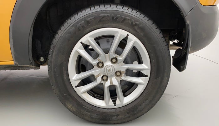 2020 Renault TRIBER RXT AMT, Petrol, Automatic, 25,506 km, Left Rear Wheel