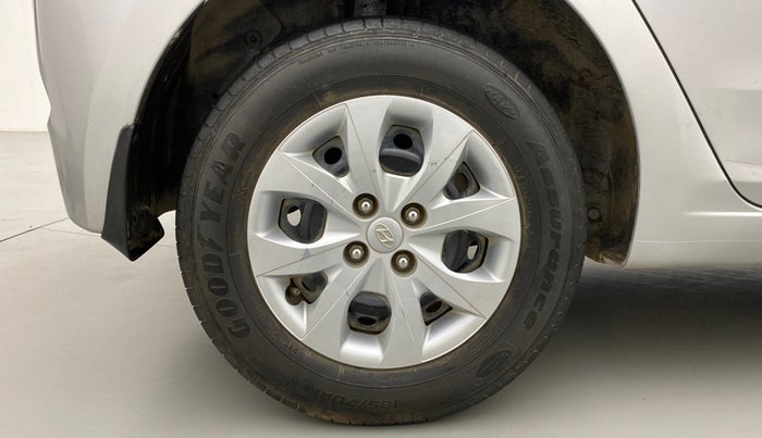 2017 Hyundai Elite i20 SPORTZ 1.2, Petrol, Manual, 34,952 km, Right Rear Wheel