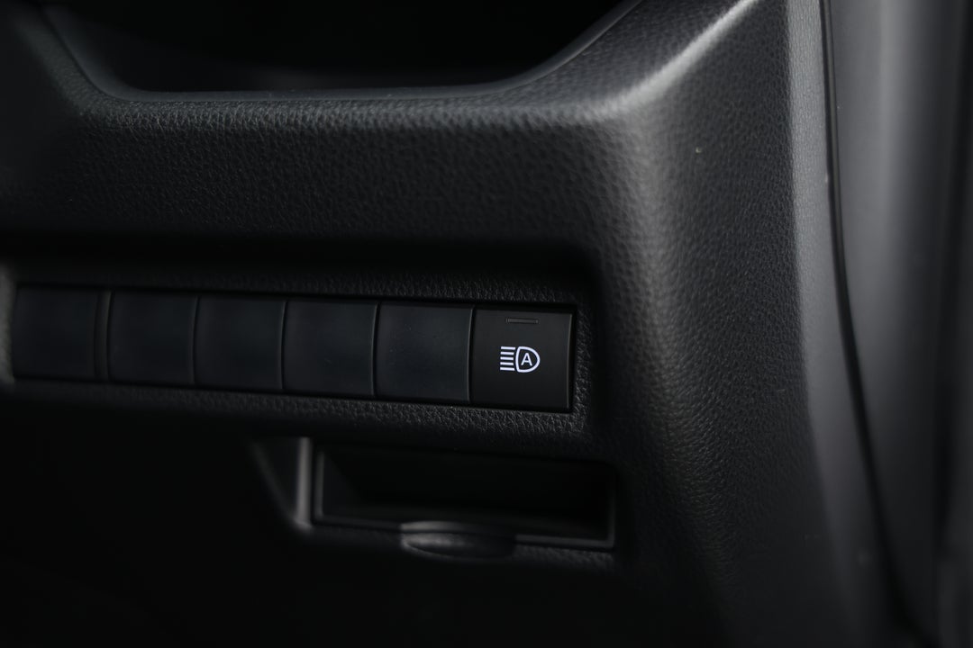 2020 Toyota RAV4 Gxl (2WD), Automatic, 57311 km, Utility Switches/Buttons