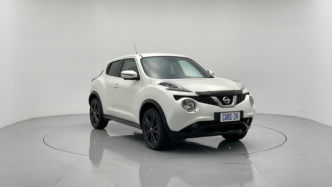 2018 Nissan Juke Ti-s (fwd), Manual, 35614 km, Right Front Diagonal (45- Degree) View